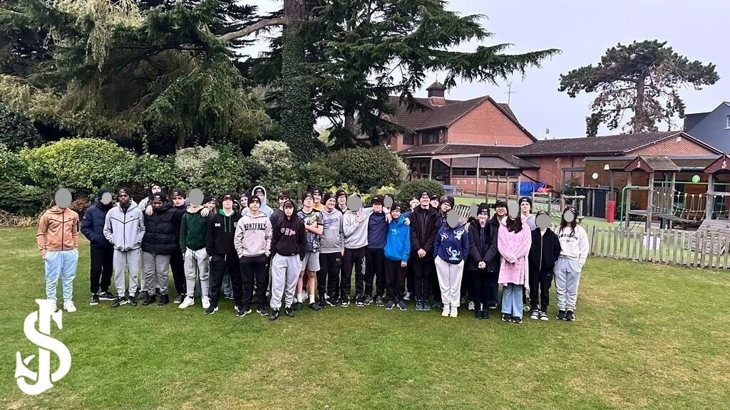 students standing in front of school before their Big Sleep Out